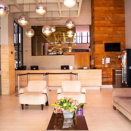 Elegancia & Conforto Flat Mobiliado Goiânia Eksteriør billede